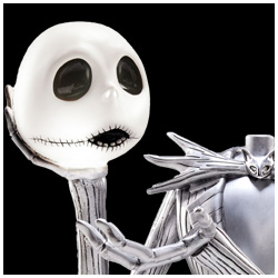 The Nightmare Before Christmas: Headless Jack Skellington Statue